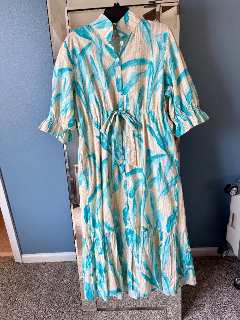 Holly Shae Catherine Blue Feather Pattern Dress Size M/L-NWOT - Picture 5 of 6